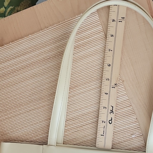 Lamarthe Made In Italy Leather Tote Bag - Picture 10 of 11